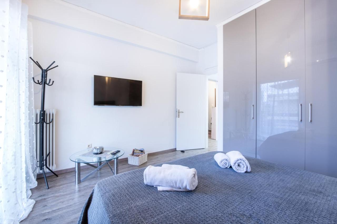 Apartment With Parking Near Medical Center Ateny Zewnętrze zdjęcie
